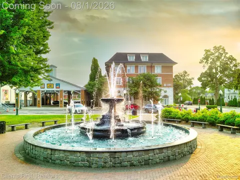 730 Penniman Ave #307, Plymouth, MI 48170