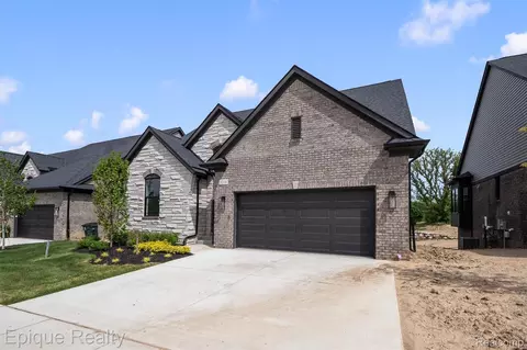 3316 Cornerstone Dr #3, Orion, MI 48360