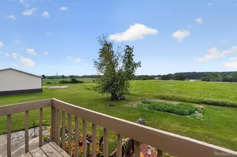 Exterior - 10454 E Bristol Rd, Davison, MI 48423 photo 6 of 12