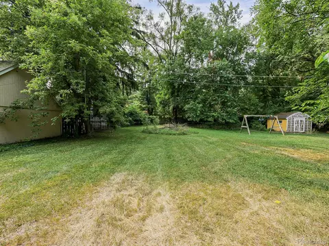 26747 Vassar Ave, Redford, MI 48240