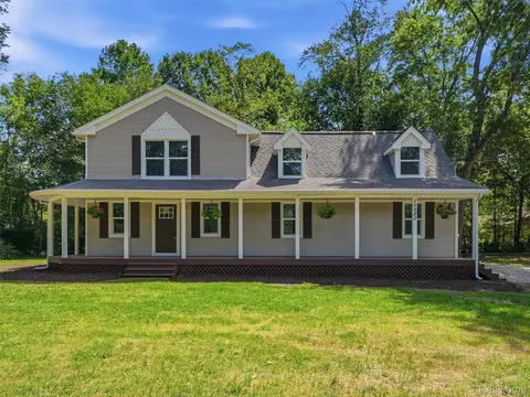 25980 Lyman Ln, Lyon, MI 48165