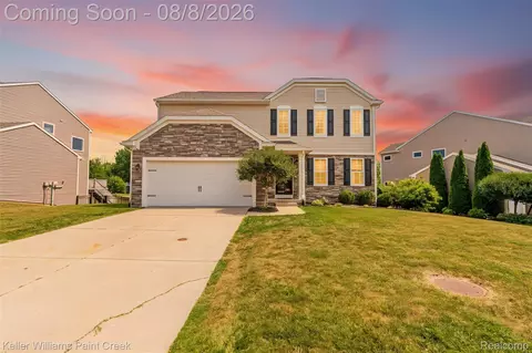 419 Ridgewood Dr S, Brandon, MI 48462