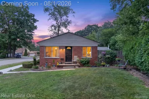 26212 Park Ct, Madison Heights, MI 48071