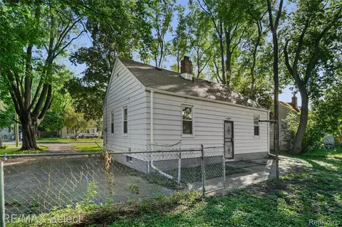 Exterior - 3155 Leith St, Flint, MI 48506 photo 1 of 1