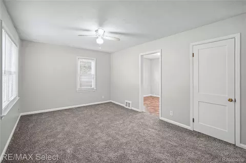Living - 3155 Leith St, Flint, MI 48506 photo 2 of 2