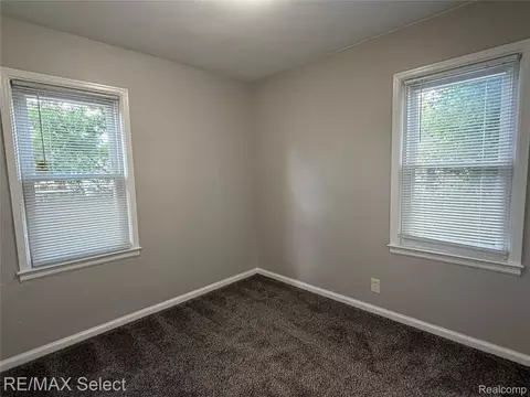 Bedroom - 3155 Leith St, Flint, MI 48506 photo 3 of 3