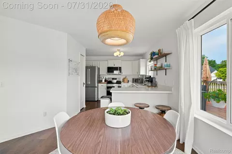 Dining - 8449 Omar Dr, Davison, MI 48423 photo 2 of 3