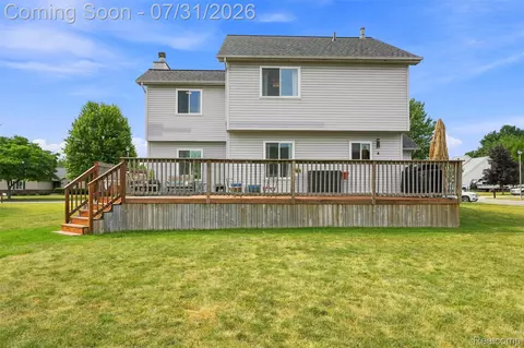 Exterior - 8449 Omar Dr, Davison, MI 48423 photo 5 of 8