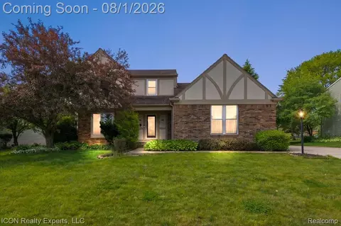 44831 Huntington Dr, Novi, MI 48375