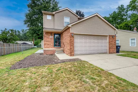 625 N Harvey St, Westland, MI 48185
