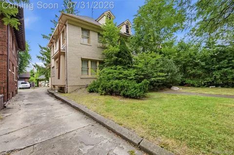1636 W Boston Blvd, Detroit, MI 48206