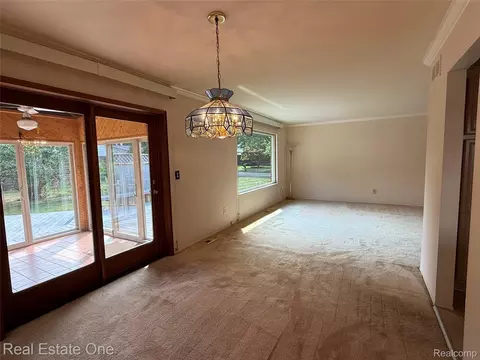 Living - 3444 Eagle Dr, Troy, MI 48083 photo 2 of 3