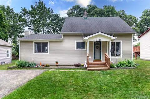 6129 Southward Ave, Waterford, MI 48329