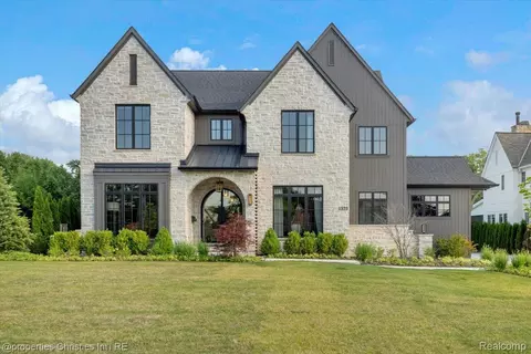 1323 Northlawn Blvd, Birmingham, MI 48009