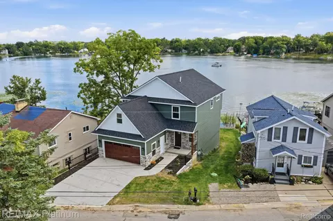View/Area - 4075 Highcrest Dr, Genoa, MI 48116 photo 2 of 6