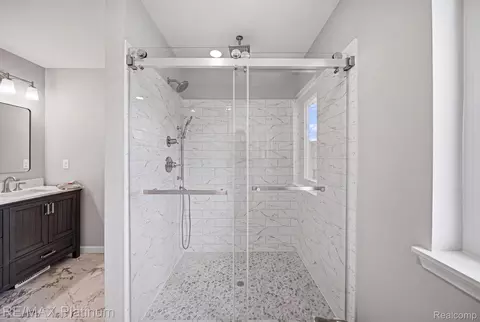 Bath - 4075 Highcrest Dr, Genoa, MI 48116 photo 6 of 9