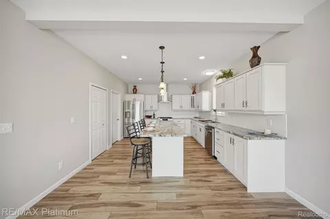 Kitchen - 4075 Highcrest Dr, Genoa, MI 48116 photo 1 of 6