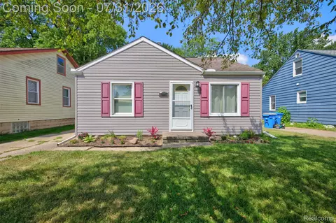 3387 Curwood St, Waterford, MI 48329