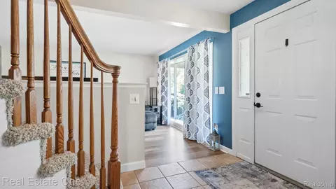 Entry Way - 20272 Wellesley St, Riverview, MI 48193 photo 1 of 6