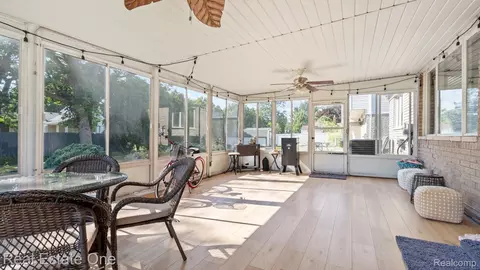 Exterior - 20272 Wellesley St, Riverview, MI 48193 photo 3 of 4
