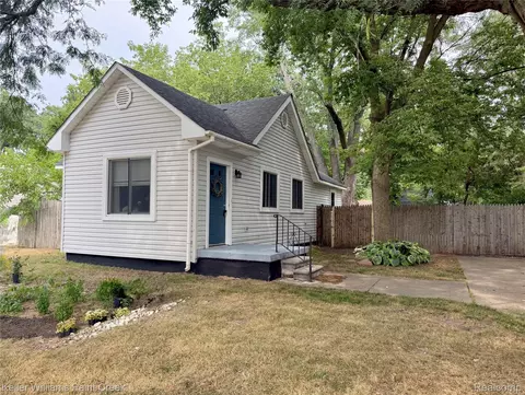 21628 Colgate St, Farmington Hills, MI 48336