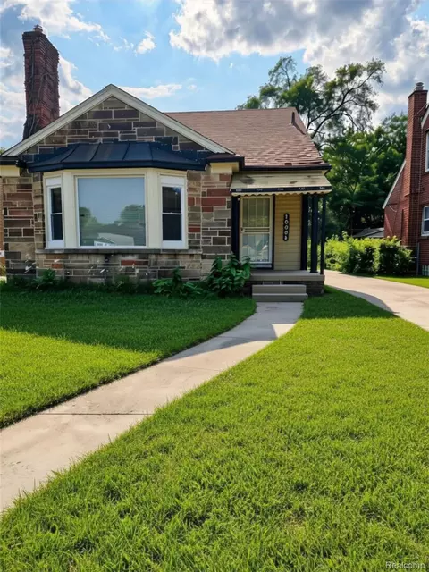 18051 Stansbury St, Detroit, MI 48235