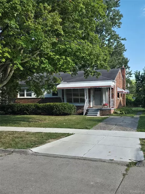 29093 Emerson St, Inkster, MI 48141