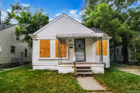 18961 Pierson St, Detroit, MI 48219