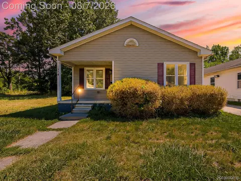 584 Tennessee St, Detroit, MI 48215