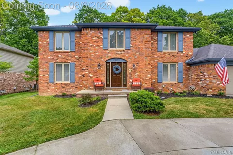 25352 Witherspoon St, Farmington Hills, MI 48335