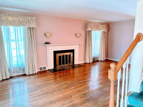 16524 Rosemont Ave, Detroit, MI 48219