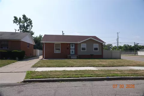 92 E Grand, Highland Park, MI 48203
