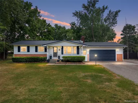 4497 Reid Rd, Mundy, MI 48473