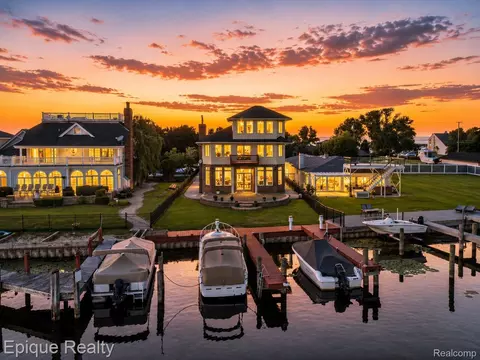 32354 N River Rd, Harrison, MI 48045