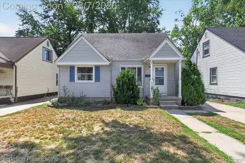 25081 Andover Dr, Dearborn Heights, MI 48125