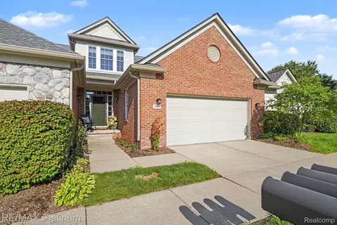 609 Telya Rdg, Milford, MI 48381