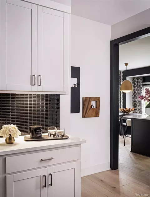 Kitchen - 2113 Kohli Dr, Troy, MI 48083 photo 3 of 3