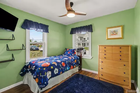 Bedroom - 2036 Cecil Dr, Troy, MI 48083 photo 2 of 2