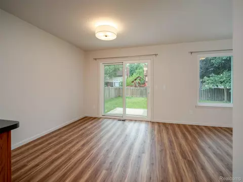Living - 19108 Red Oak Ln, Brownstown, MI 48193 photo 4 of 4