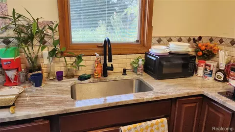Kitchen - 11219 Hanover Dr, Warren, MI 48093 photo 1 of 3