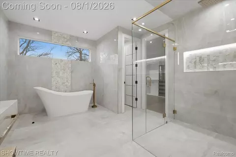 Bath - 13281 Haddon St, Fenton, MI 48430 photo 7 of 8