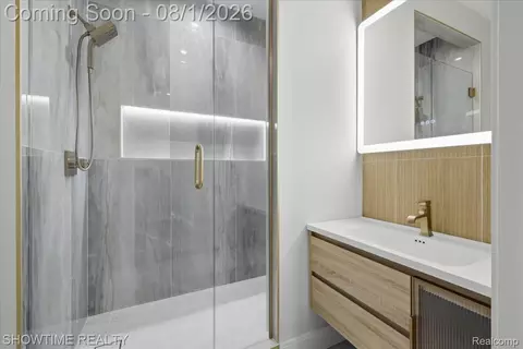 Bath - 13281 Haddon St, Fenton, MI 48430 photo 3 of 8