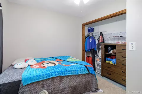 Bedroom - 11163 Cape Cod St, Taylor, MI 48180 photo 7 of 7