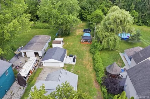 View/Area - 11163 Cape Cod St, Taylor, MI 48180 photo 1 of 7