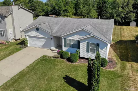 View/Area - 1221 Windsor St, Grand Blanc, MI 48507 photo 1 of 5