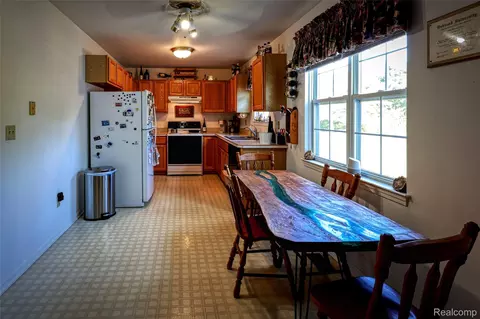 Kitchen - 1221 Windsor St, Grand Blanc, MI 48507 photo 1 of 2