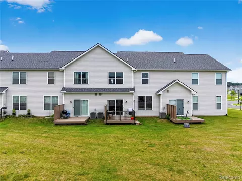 Exterior - 506 Maize Loop, Saline, MI 48176 photo 4 of 8