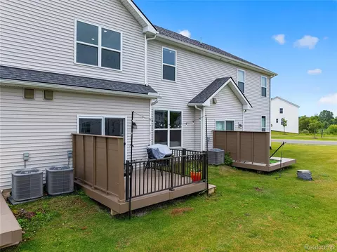 Exterior - 506 Maize Loop, Saline, MI 48176 photo 5 of 8