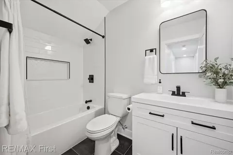 Bath - 30655 Elk St, New Haven, MI 48048 photo 5 of 5