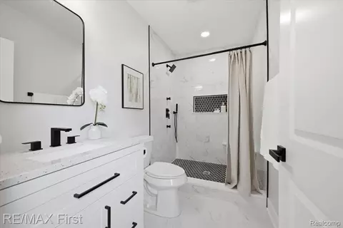 Bath - 30655 Elk St, New Haven, MI 48048 photo 2 of 5